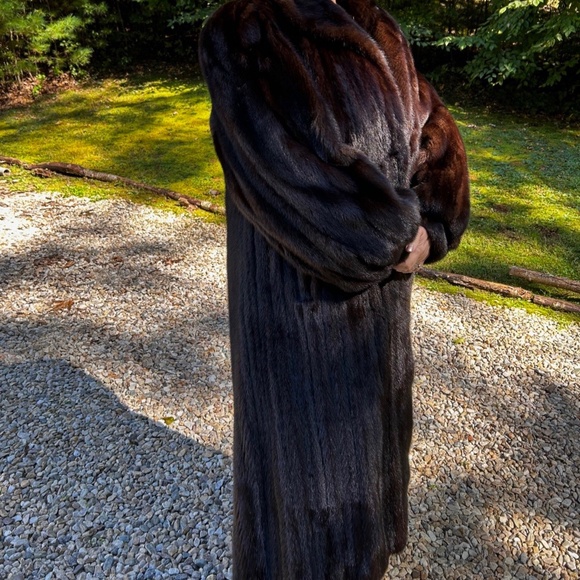 Mink Coat - Full Length Vintage, Excellent Condition - SALE - Picture 6 of 11